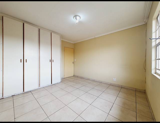 2 BEDROOM APARTMENT TO LET IN VORNA VALLEY